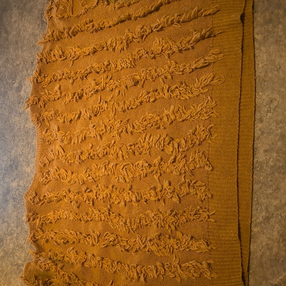 Sweater - Picture 4 of 5